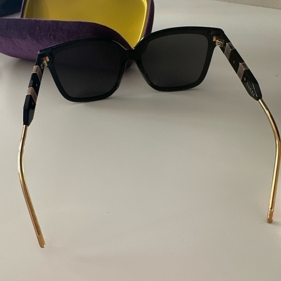 Gucci BLACK & gold TOW BP 37690 trendy sunglasses - Picture 8 of 14